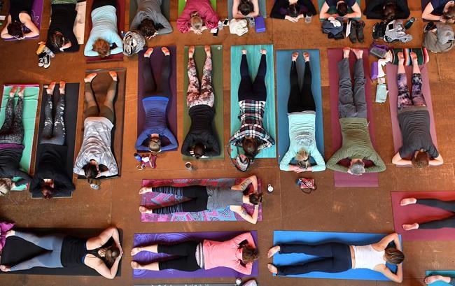 More US adults and kids are doing yoga, meditating | iNFOnews.ca