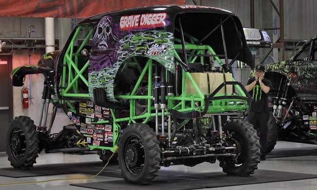 'Grave Digger' driver hurt in crash at monster truck rally | iNFOnews.ca 'Grave Digger' driver hurt in crash at monster truck rally | iNFOnews.ca