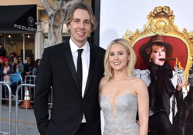 Kristen Bell finally shows wedding photos with Dax Shepard | iNFOnews.ca