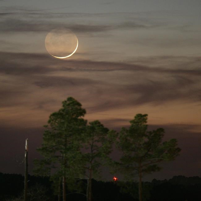 Rare 'black moon' rises over Western Hemisphere Friday night | iNFOnews.ca