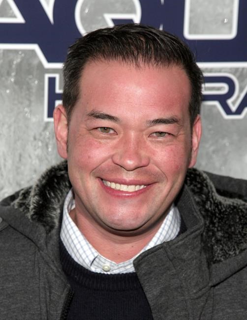 Gosselin makes 'appearance' at T.G.I. Friday's for charity | iNFOnews.ca