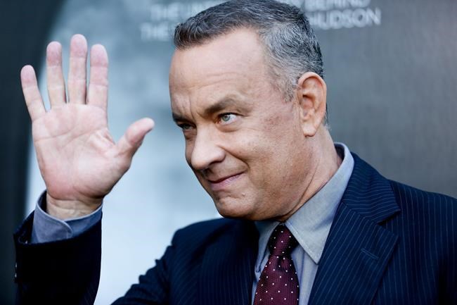 Tom Hanks crashes wedding photo shoot in Central Park | iNFOnews.ca