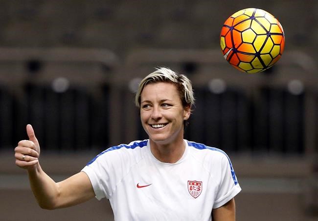 Soccer star Abby Wambach gets engaged to Christian writer | iNFOnews.ca