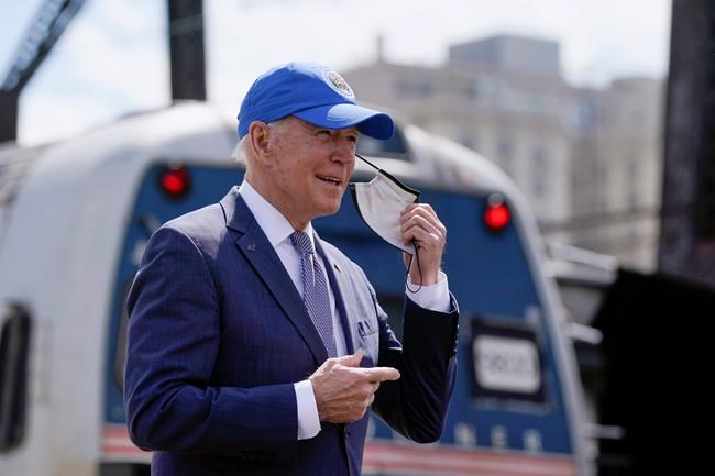 Adviser suggests Biden still wears mask outside out of habit | iNFOnews.ca Adviser suggests Biden still wears mask outside out of habit | iNFOnews.ca