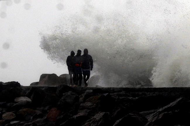 Tens of thousands evacuated as India braces for cyclone | iNFOnews.ca Tens of thousands evacuated as India braces for cyclone | iNFOnews.ca