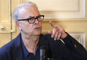 Excerpts of the works of France's Patrick Modiano, 2014 Nobel Prize winner, in translation | iNFOnews.ca CP30220879