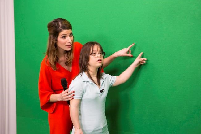 French weather presenter with Down syndrome scores a hit | iNFOnews.ca