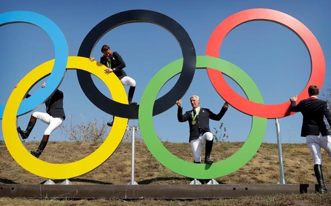 French Olympic athletes honoured; Paris 2024 bid in mind | iNFOnews.ca French Olympic athletes honoured; Paris 2024 bid in mind | iNFOnews.ca