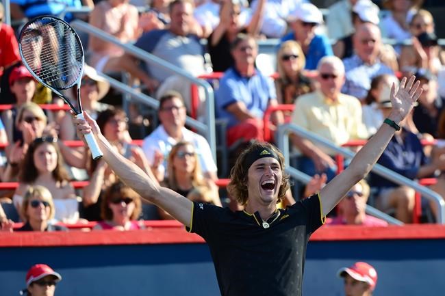 Alexander Zverev outguns Roger Federer in Rogers Cup final to keep streak alive | iNFOnews.ca