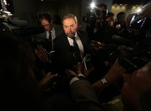 Mulcair says federal New Democrats shocked by post-election violence in Quebec | iNFOnews.ca CP20006825