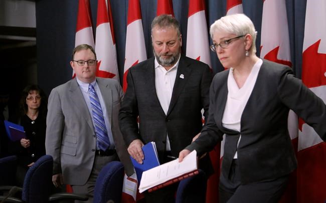 Government acted 'within hours' of website security breach, say officials | iNFOnews.ca