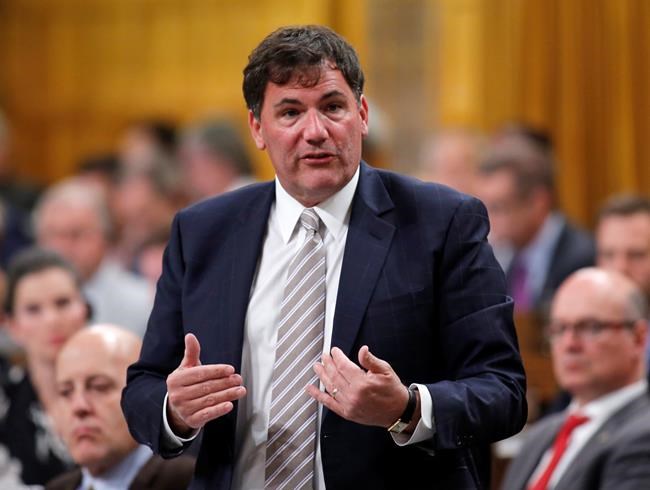 Minister offers fall season to fishermen squeezed by right whale measures | iNFOnews.ca Minister offers fall season to fishermen squeezed by right whale measures | iNFOnews.ca