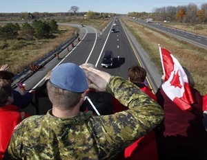 Slain soldier riding Highway of Heroes on last trip to Hamilton hometown | iNFOnews.ca CP30413250