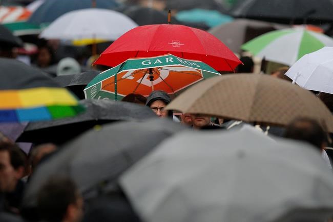 Kyrgios' towel shout causes stir on soaked French Open Day 1 | iNFOnews.ca Kyrgios' towel shout causes stir on soaked French Open Day 1 | iNFOnews.ca