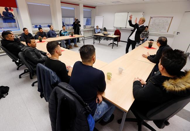 Germany's 'Mr Flirt' teaches refugees how to pick up women | iNFOnews.ca