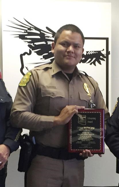 Suspect identified in Navajo tribal officer's shooting death | iNFOnews.ca
