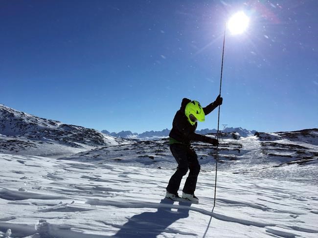 Scientists seek US backcountry skiers to measure snowpack | iNFOnews.ca