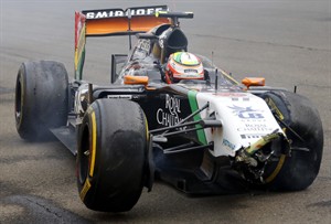 Red Bull's Daniel Ricciardo overtakes Fernando Alonso to win Hungarian Grand Prix | iNFOnews.ca CP29282240