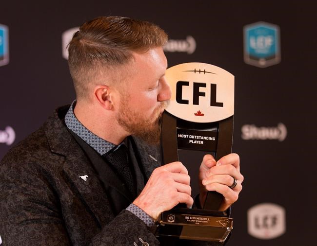 Stampeders quarterback Mitchell unanimous selection as CFL's outstanding player | iNFOnews.ca