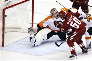 NHL governors approve sale of 51 per cent of Arizona Coyotes to Barroway | iNFOnews.ca CP31306995