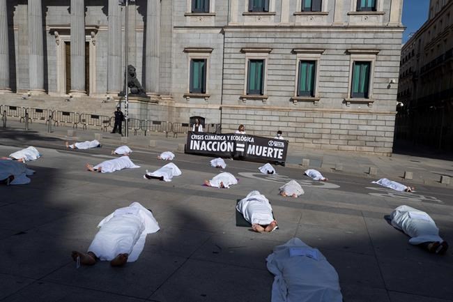 US formally exits Paris pact aiming to curb climate change | iNFOnews.ca