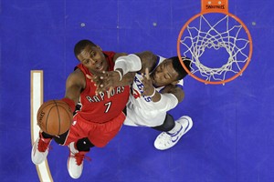 Lowry's big 4th quarter leads Raptors past 76ers 91-86 | iNFOnews.ca CP31603946