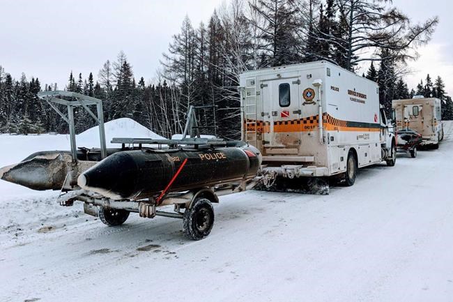 Quebec police find bodies of two of four missing French snowmobilers | iNFOnews.ca Quebec police find bodies of two of four missing French snowmobilers | iNFOnews.ca