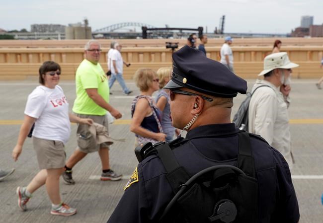 Louisiana police shootings add new convention concerns | iNFOnews.ca CP1120931238