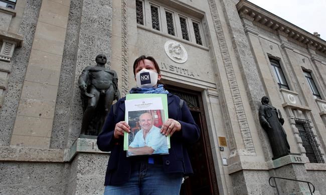 Families of Italy's virus dead seek answers, solace, justice | iNFOnews.ca Families of Italy's virus dead seek answers, solace, justice | iNFOnews.ca