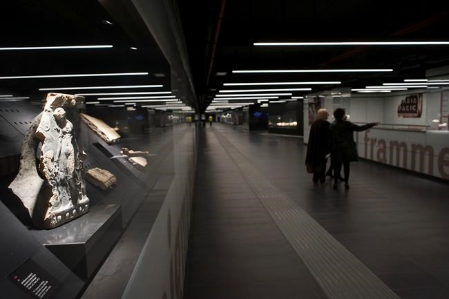 Dogged by buses afire, Roman commuters get new metro station | iNFOnews.ca Dogged by buses afire, Roman commuters get new metro station | iNFOnews.ca