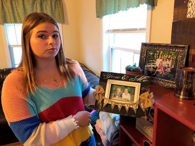 Empty desks: Coronavirus robs US classrooms of teachers | iNFOnews.ca