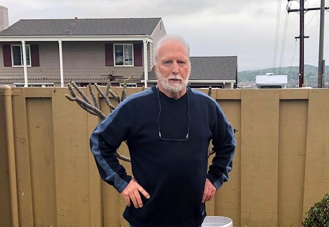 The Latest: California crash pilot wasn't ex-Chicago officer | iNFOnews.ca