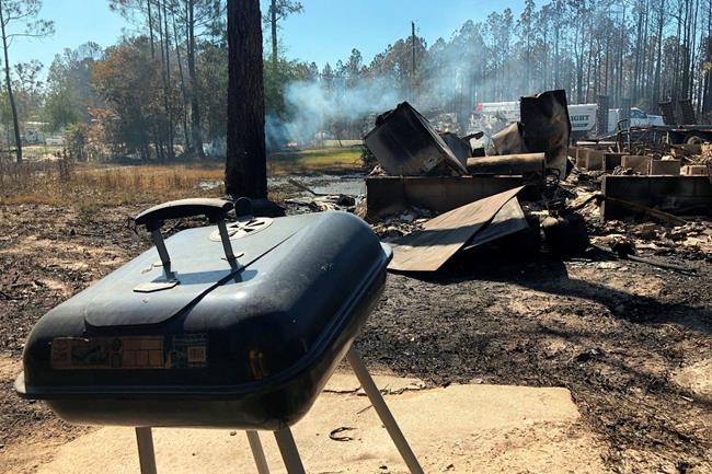 Firefighters continue battling fires in Florida Panhandle | iNFOnews.ca Firefighters continue battling fires in Florida Panhandle | iNFOnews.ca