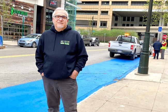 Detroit pizza man paints street, tries to save people dough | iNFOnews.ca