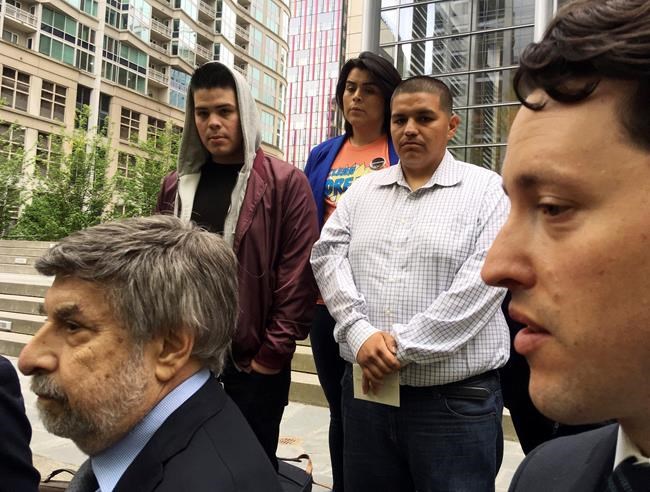 Judge: US can't immediately revoke man's DACA status | iNFOnews.ca CP650833902