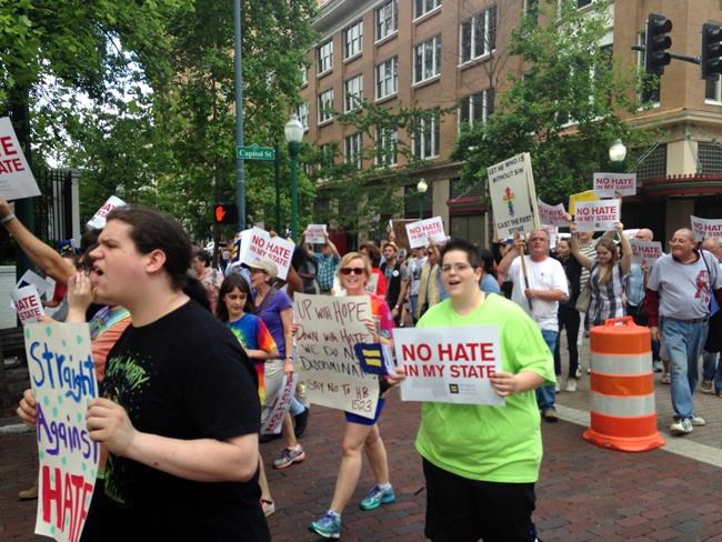LGBT rights protesters vow to keep fighting Mississippi law | iNFOnews.ca
