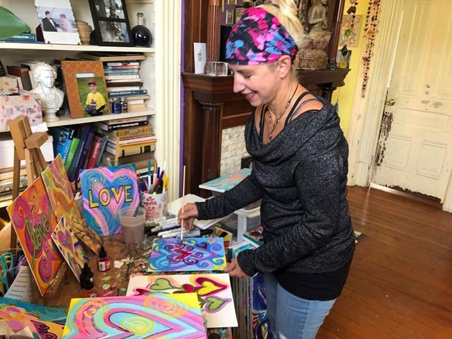 Bay Area artist spreads love, smiles through her 'heartwork' | iNFOnews.ca Bay Area artist spreads love, smiles through her 'heartwork' | iNFOnews.ca