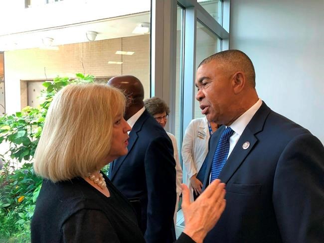 Clay proposal would allow cities to enact tougher gun laws | iNFOnews.ca CP2013636092