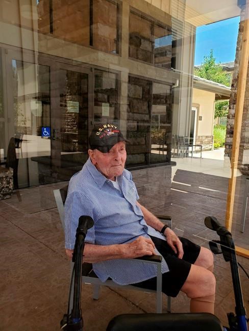 Because of the virus, dads mark Father's Day from a distance | iNFOnews.ca