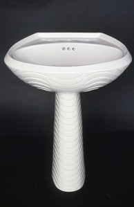 Kohler celebrates 40th anniversary of program that brings artists to factory to learn, inspire | iNFOnews.ca