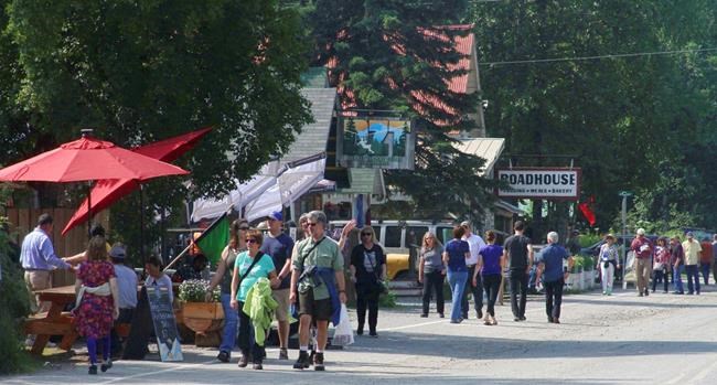 Marijuana store creates chasm in Alaska tourist town | iNFOnews.ca