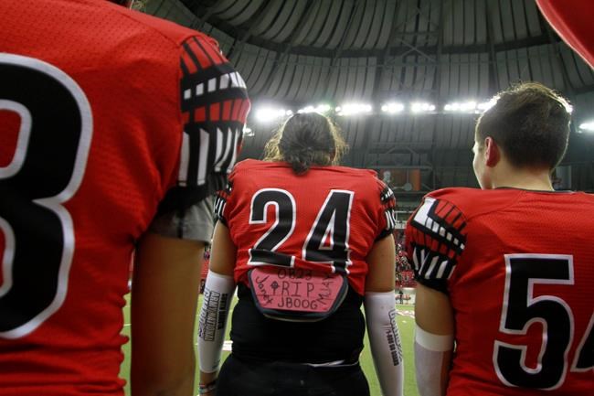 Football brings some peace to Sioux family after suicide | iNFOnews.ca Football brings some peace to Sioux family after suicide | iNFOnews.ca