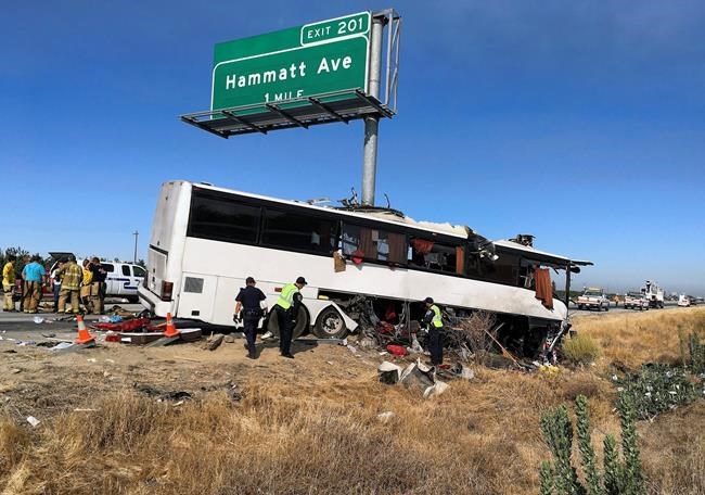 Mexican couple among 4 dead in California bus crash | iNFOnews.ca Mexican couple among 4 dead in California bus crash | iNFOnews.ca