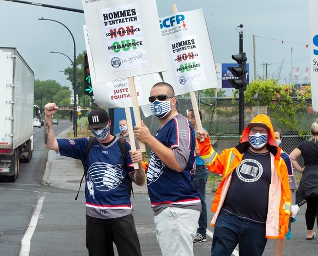 Port of Montreal longshoremen's union launches four-day strike over working hours | iNFOnews.ca