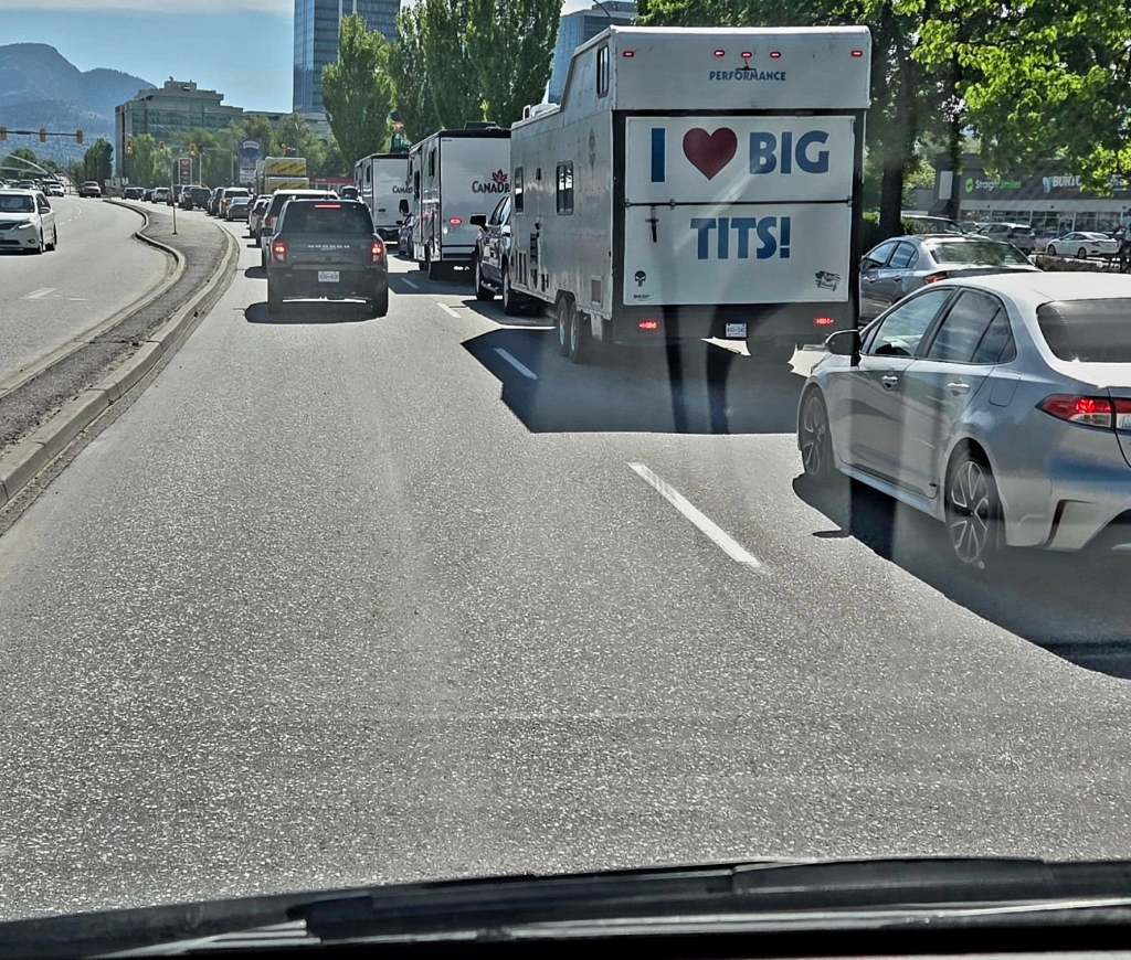 iN PHOTOS: Head-scratching sights on roads in Okanagan, Kamloops | iNwheels iN PHOTOS: Head-scratching sights on roads in Okanagan, Kamloops | iNwheels