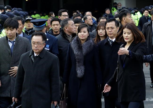 S. Korean advance team goes to North for pre-Olympic events | iNFOnews.ca S. Korean advance team goes to North for pre-Olympic events | iNFOnews.ca