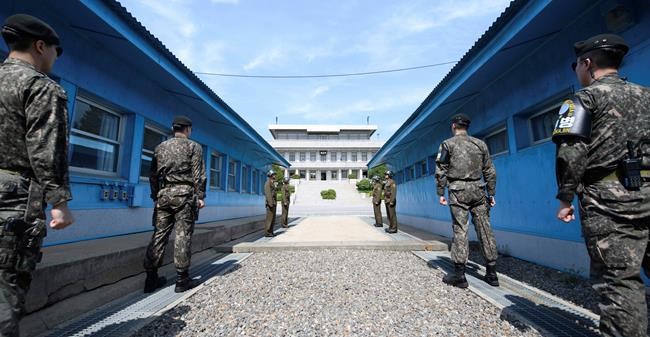 Rival Koreas' leaders face high stakes at historic summit | iNFOnews.ca