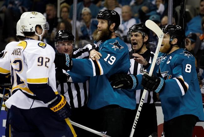 Pavelski's 2 goals lead Sharks past Predators 5-1 in Game 5 | iNFOnews.ca CP1980711077