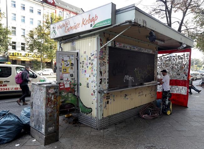 Famous Berlin kebab stand catches fire | iNFOnews.ca Famous Berlin kebab stand catches fire | iNFOnews.ca