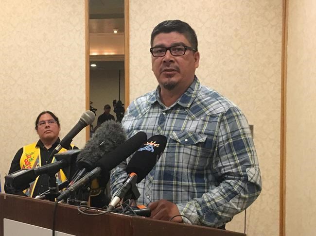 'Running for our lives': Manitoba First Nations chief describes fire evacuation | iNFOnews.ca 'Running for our lives': Manitoba First Nations chief describes fire evacuation | iNFOnews.ca